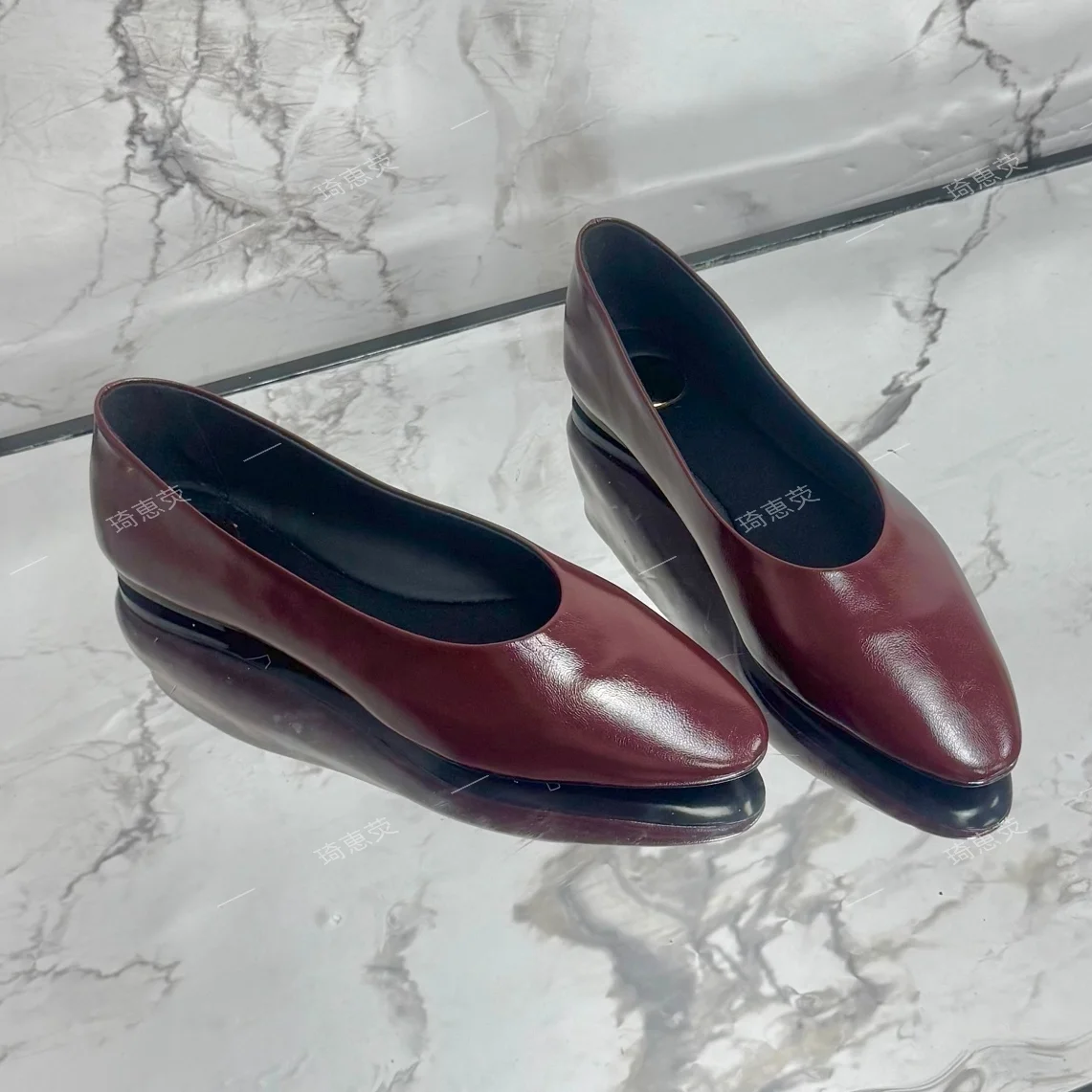 2026 Early Spring New Arrival Stylish Round-Toe Flat Pumps Genuine Leather Comfortable and Versatile Slip-On Ballet Flats