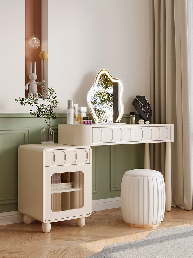 Advanced French cream wind dressing table dresser bedroom 2023 new small online celebrity dressing table is modern and simple.