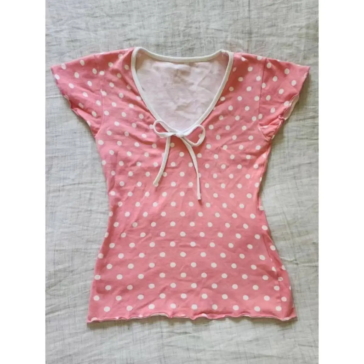 

American Vintage Hottie T Shirts Retro Subculture Polka Dot T-shirt Bow Design Short-sleeve Tees Womens Harajuku Slim Sweet Tops
