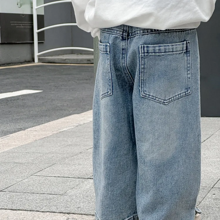 Pantaloni per bambini ragazzi abbigliamento per bambini coreano 2024 primavera nuovi pantaloni cilindro dritto Jeans causali elastico in vita