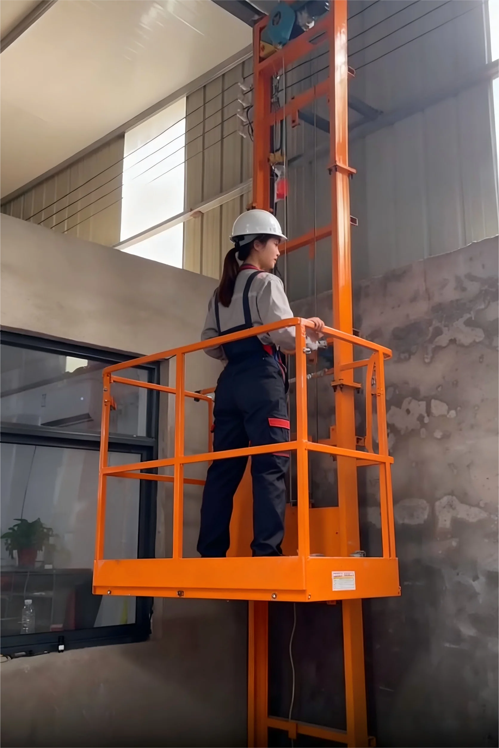 Electric small cargo elevator hydraulic platform lift simple anti fall