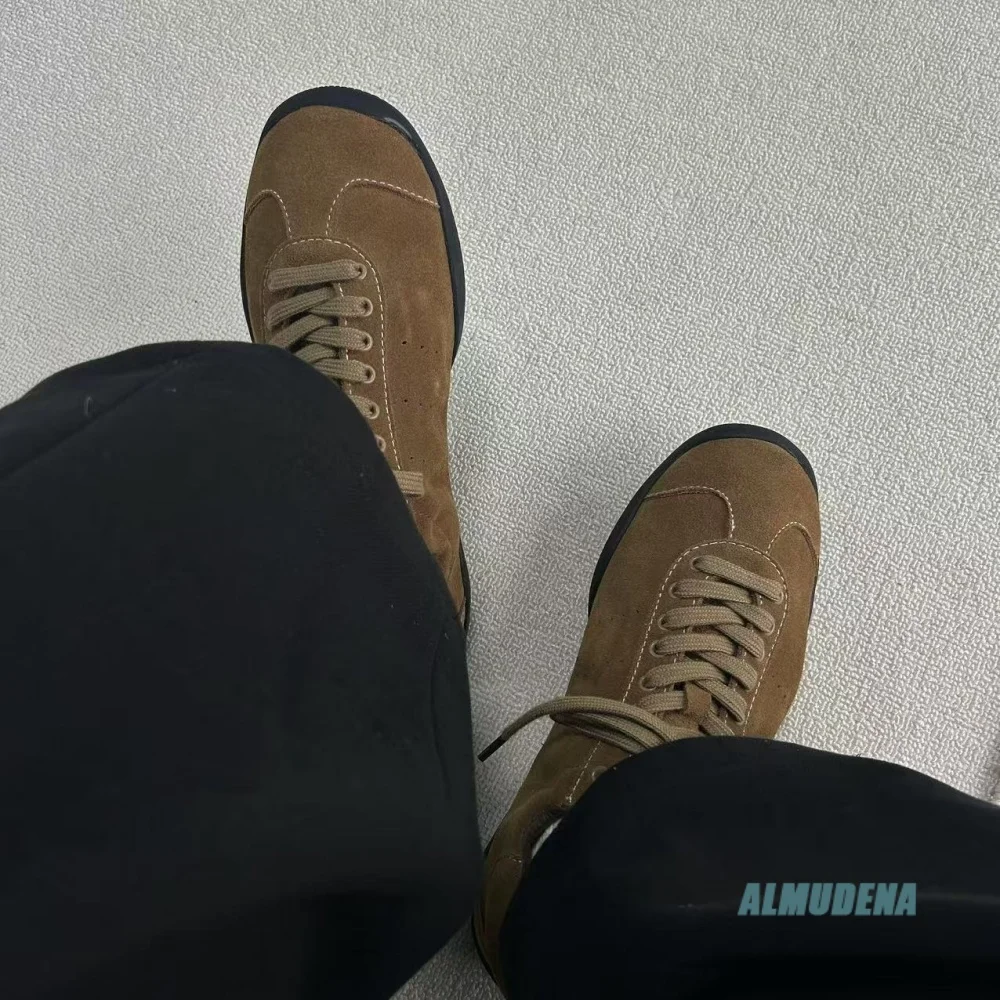 Street Style Men Suede Casual Sneakers Classic Lace-Up Flat Sole Versatile Shoes for Commute Outdoor Spring Autumn Daily Wear