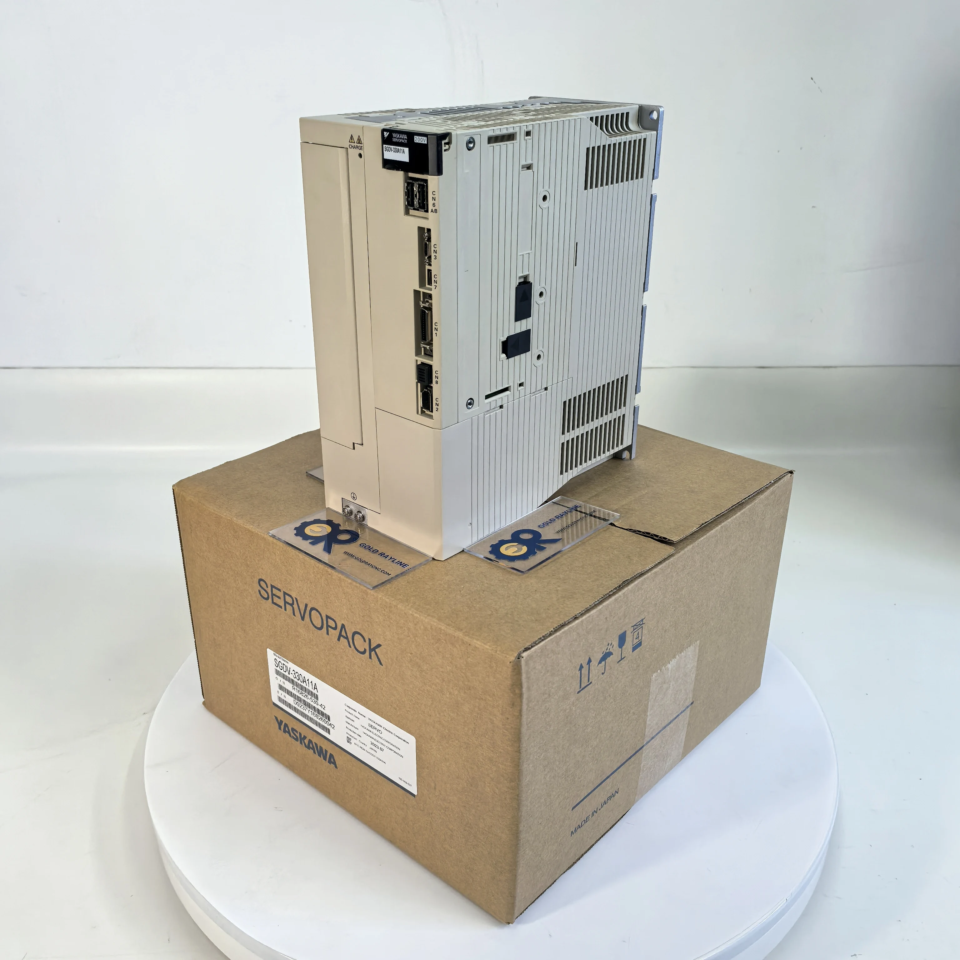 Nowy serwonapęd Yaskawa SGDV-330A11A, roczna gwarancja, dostępny od ręki.