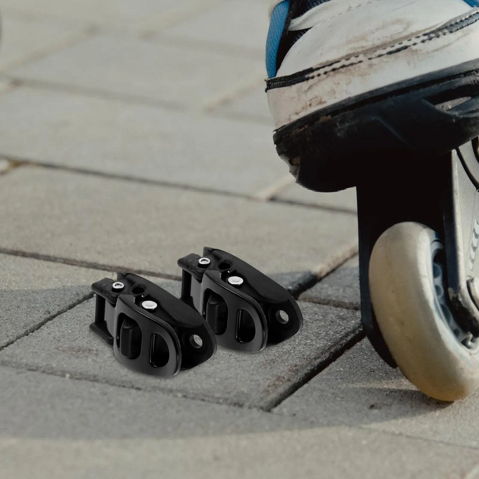 

2 шт. универсальные пряжки для роликовых коньков: надежная фиксация, легкая замена, совместимость с инлайн-коньками, аксессуары для стабильной поддержки