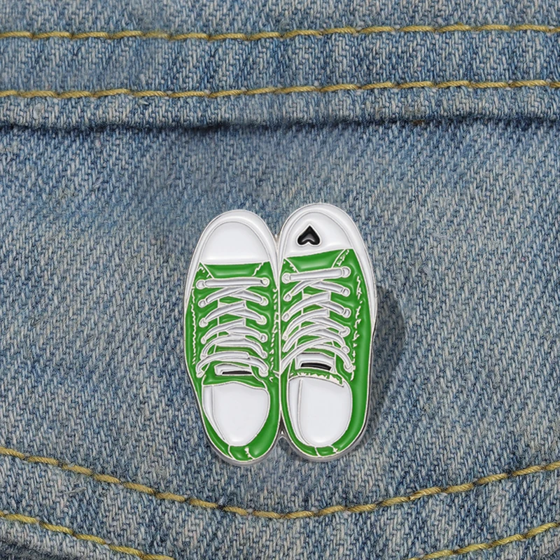 Эмалированные-булавки-для-обуви-из-зеленого-холста-индивидуальные-черные-значки-с-надписью-на-лацкане-забавные-ювелирные-изделия-подарок-для-детей-друзей