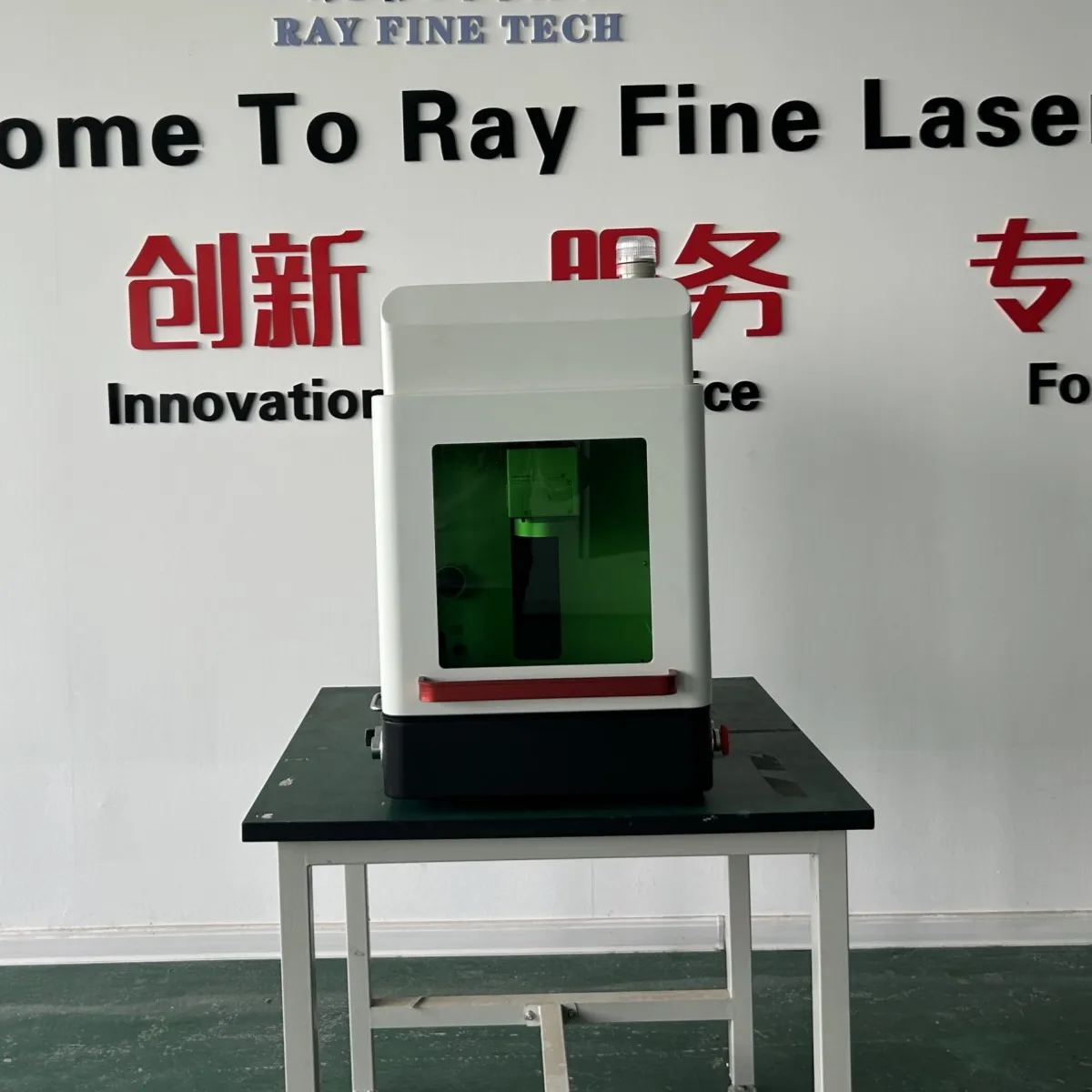 CE Standard Fully Enclosed Safer Record Meatl Fiber Laser Marking Machine 30w 50w 100W Engraving Machines