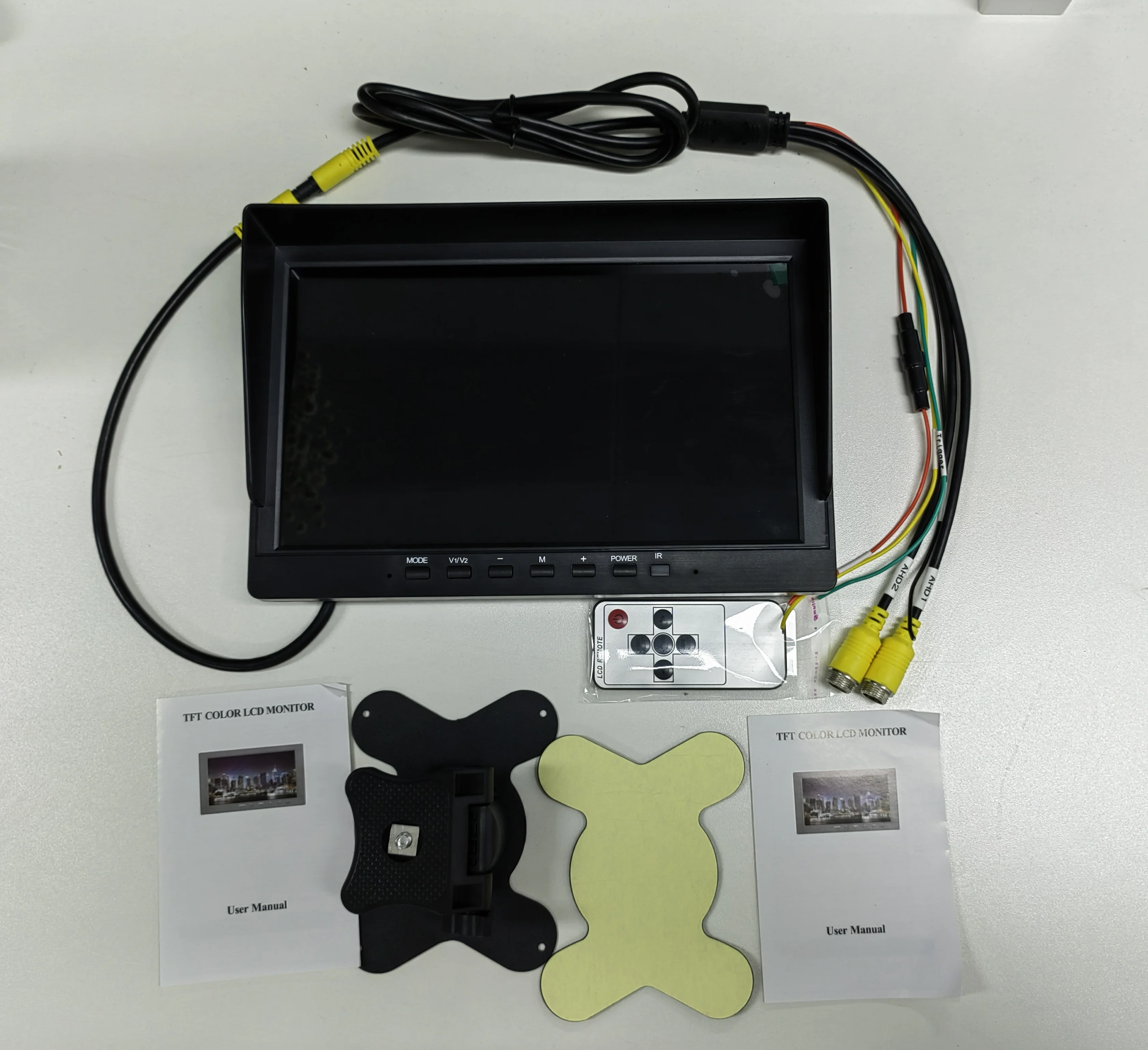 10.1 Inch Car Reversing Display TFT LCD Monitor Support 4Ch Video In For Bus Taxi Trucks