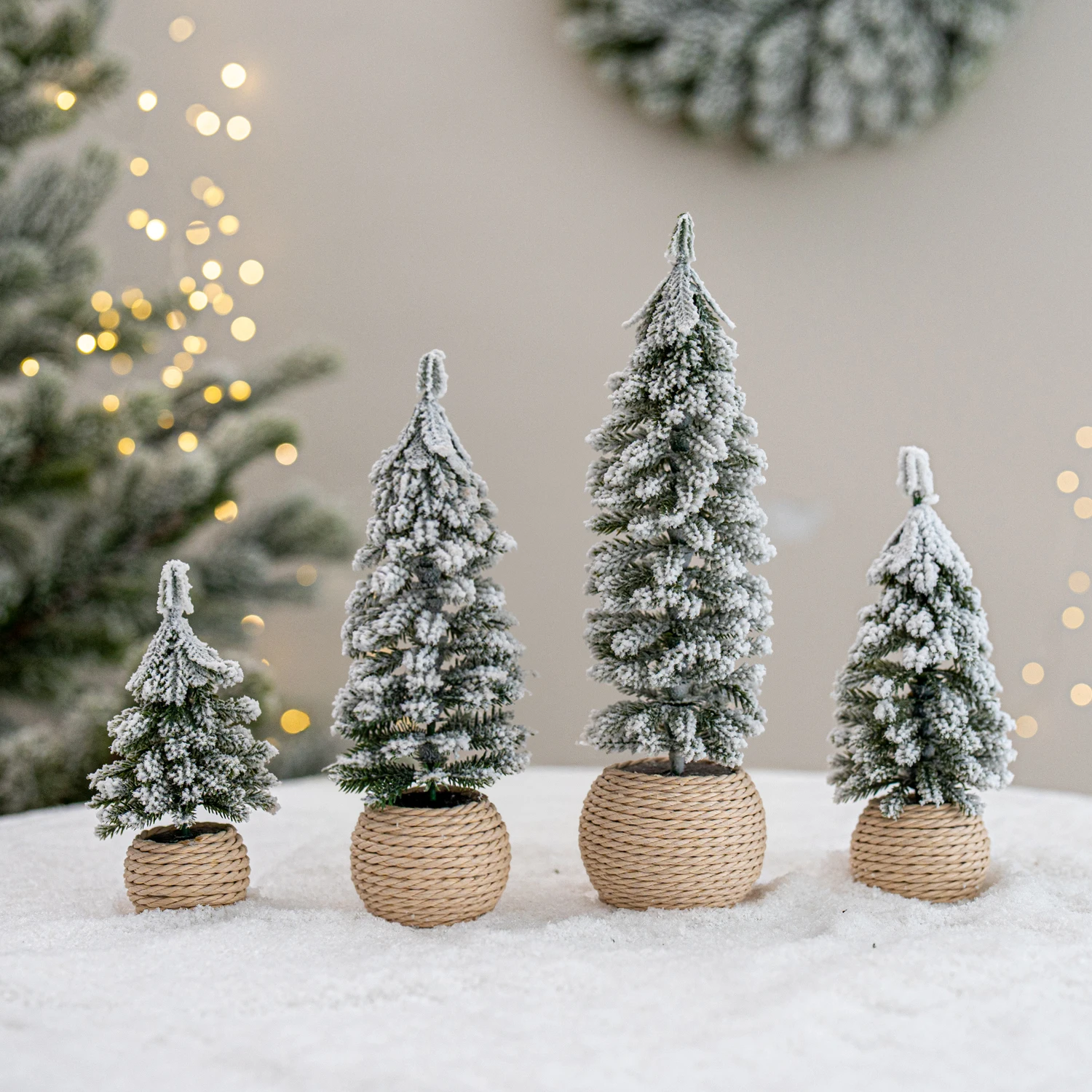 

4 шт. искусственные мини-рождественские елки, мини-плюшевые кедра и пеньковая веревка, нижний горшок, рождественские елки, зимние ремесленные украшения