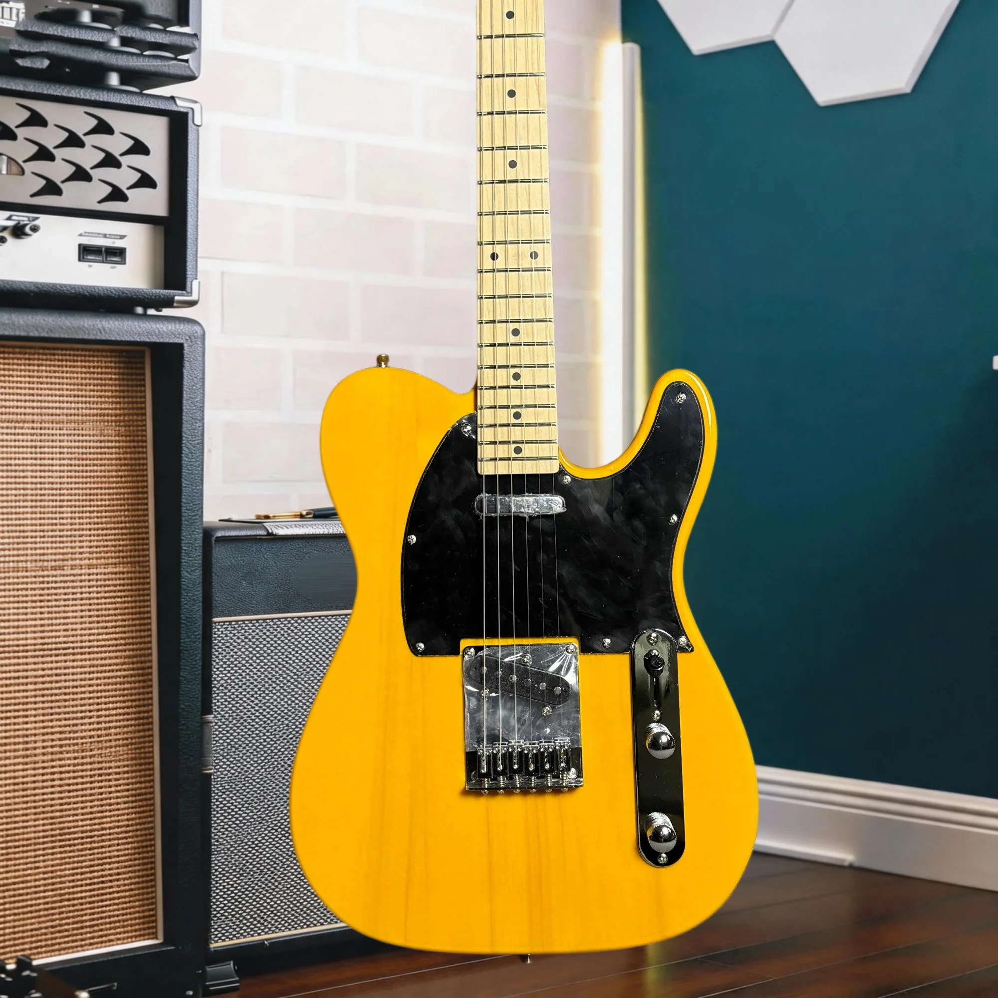 Hot sale Classic Style  Guitar Single Coil Pickups Maple Neck Retro  Guitar for Practice Live Show