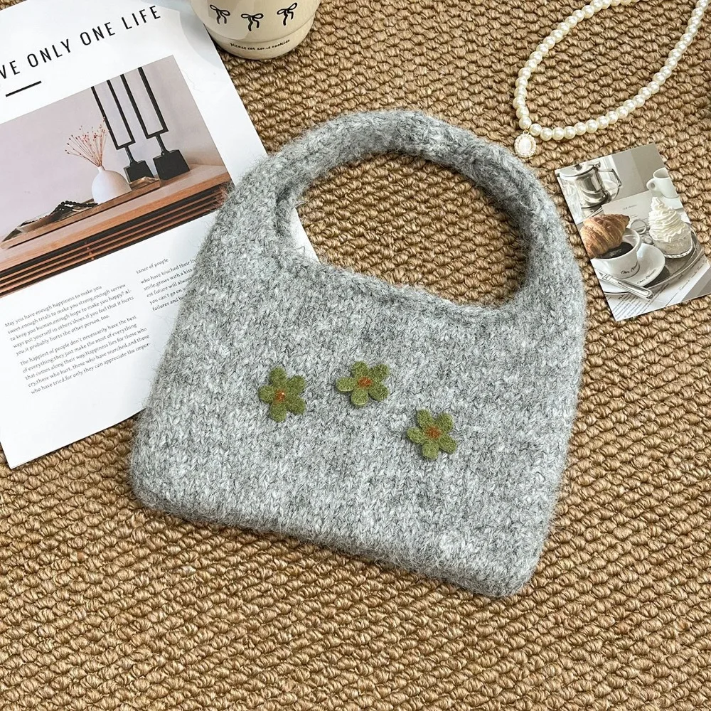 

Cute Flower Knitted Handbag Multicolor Retro Wool Weave Bag Large Capacity Horn Button Knitted Wrist Bag Winter Autumn