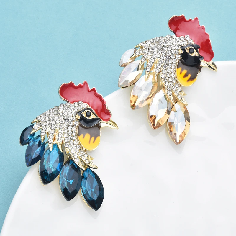 Wuli&baby Lovely Strong Chicken Brooches For Women Unisex 2-color Rhinestone Cock Animal Party Casual Brooch Pins Gifts