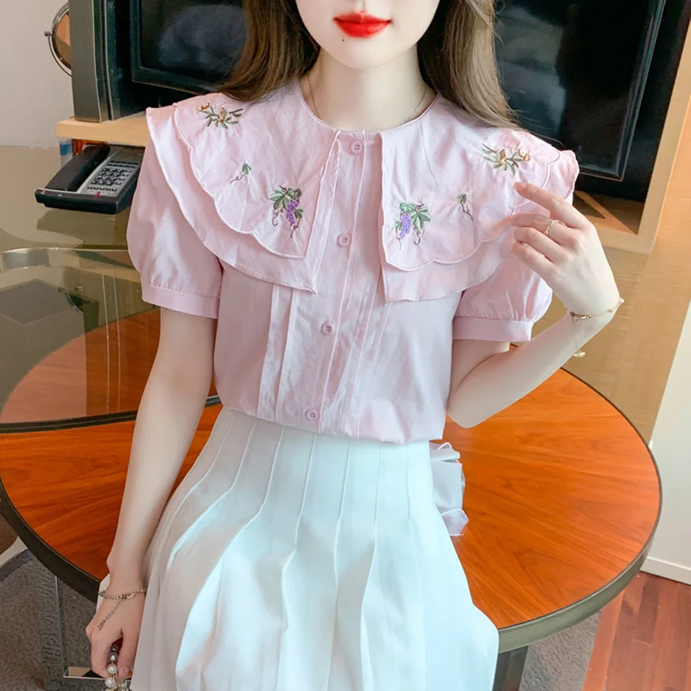 Retro Sweet Flower Embroidery Peter Pan Collar Women Shirts Chic Elegant Female Blouse Summer Casual Bubble Sleeve Cute Slim Top