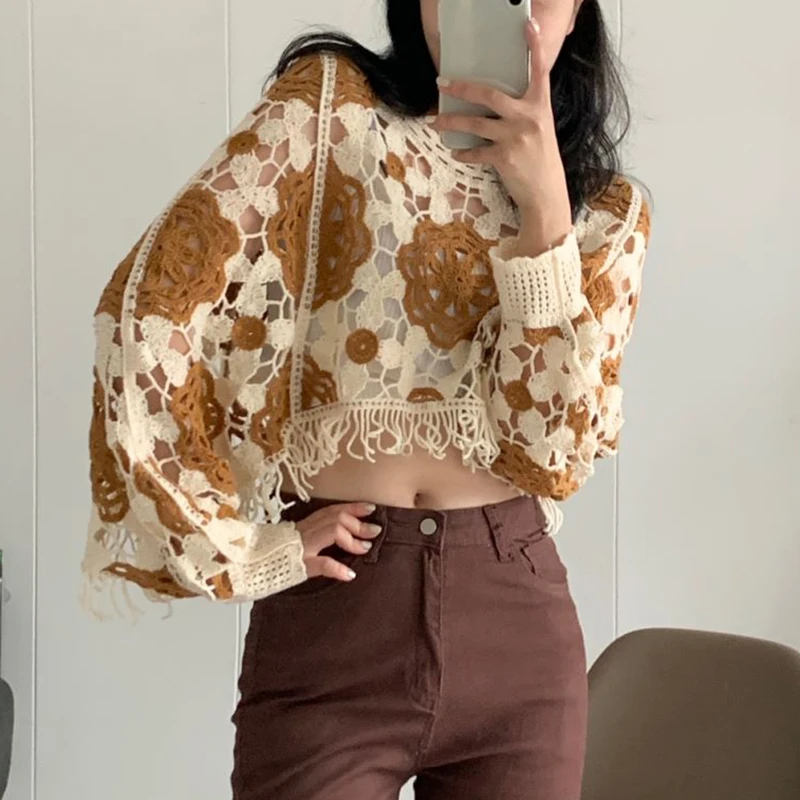 

Embroidered Floral Crochet Top Batwing Sleeve Cropped Open-Knit Sweater Pullovers Bohemian Beach Cover Up Blouse Resort Wear