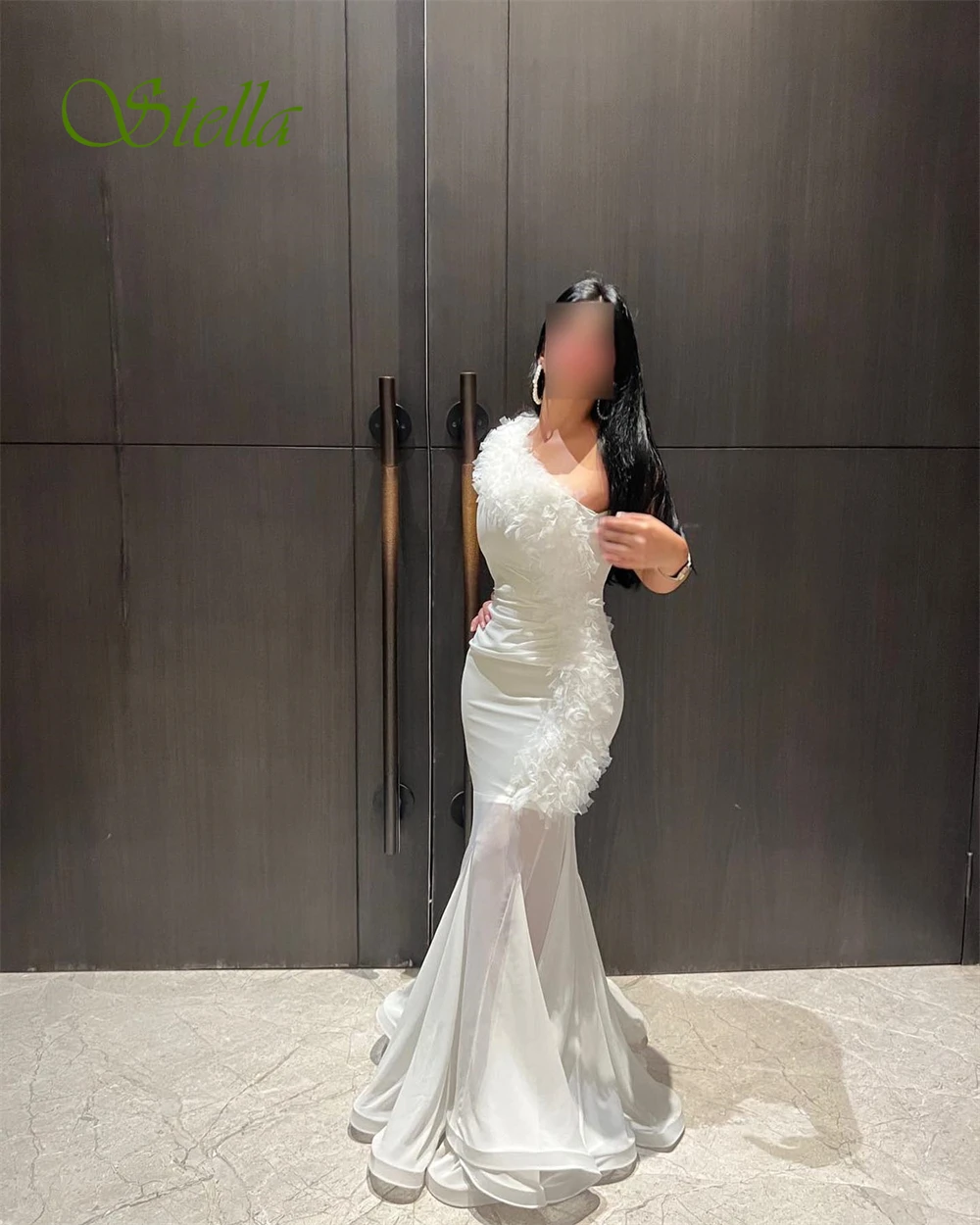 Robe de soirée asymétrique épaule dénudée, personnalisée, fleurs de sirène blanches exquises, robes de bal en Tulle de haute qualité, robes de soirée de tempérament