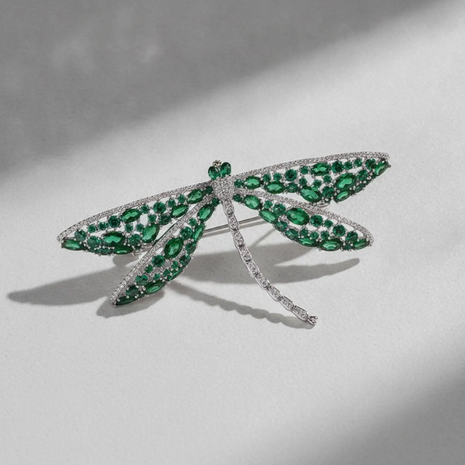 Rhinestone Dragonfly Brooch Pin Vintage Style Luxury Brooch for Jacket Coat Scarf Gift