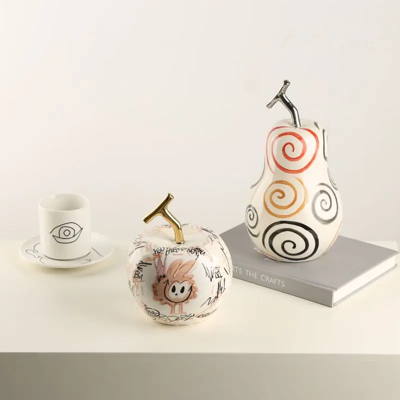 Creative modern simple abstract hand-painted apple and pear ornament model room living room dining table wine cabinet decoration