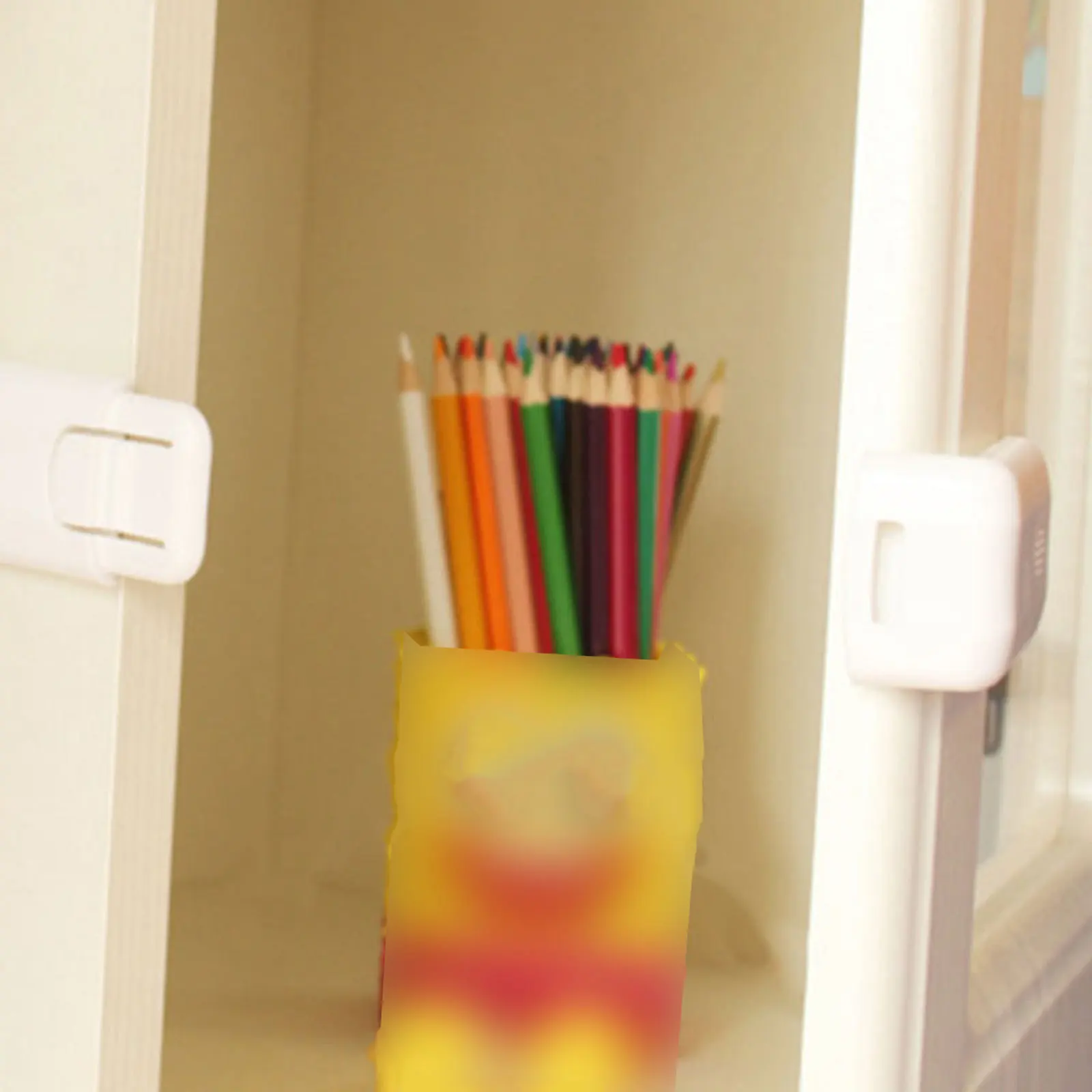 

10 шт., детские защитные замки под прямым углом, прочные клейкие липкие защелки для шкафа для защиты детей, ящик для шкафа