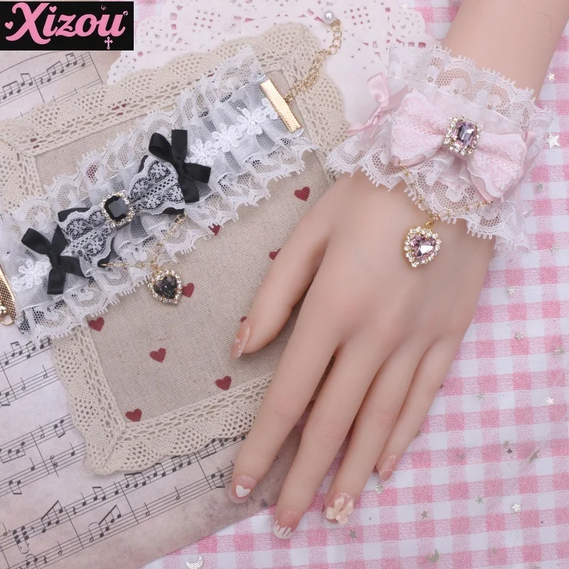 Accessori lolita da donna con fiocco in pizzo dolce e carino fatto a mano giapponese con strass, ciondolo d'amore, braccialetto morbido per ragazza, manica a mano
