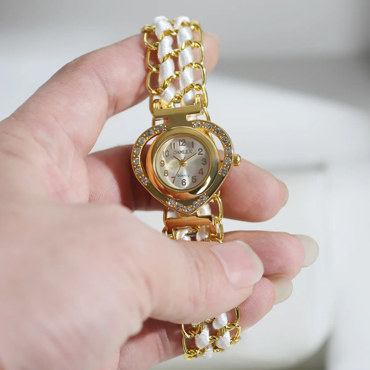 10 шт./лот, золотые женские часы с любящим сердцем, новые женские наручные часы, цветные блестящие часы из ткани со стразами, милые часы для девочек
