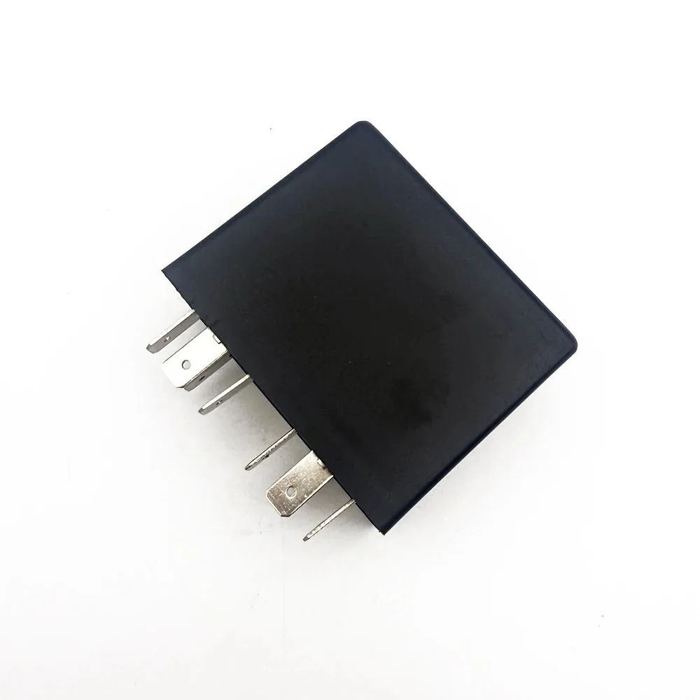 New High Quality For Scania OE:1504270 1401788 1902698 1327013 2005179 8Pins Turn Signal Relay Flasher