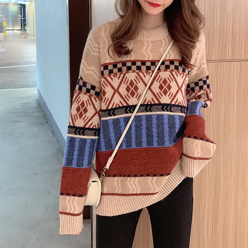 Women\'s Vintage Autumn and Winter Round Neck Printing Distressed Patchwork Sweater Loose Korean Pullover Knit Long Sleeve Tops