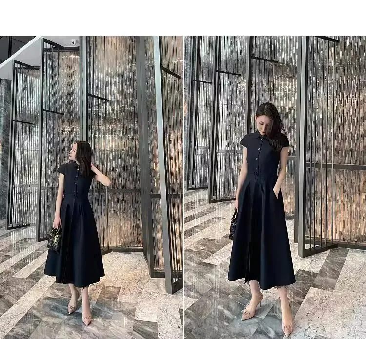 2024 Ladies fashion French dress, Hepburn style commuter dress, elegant solid color short-sleeved umbrella skirt