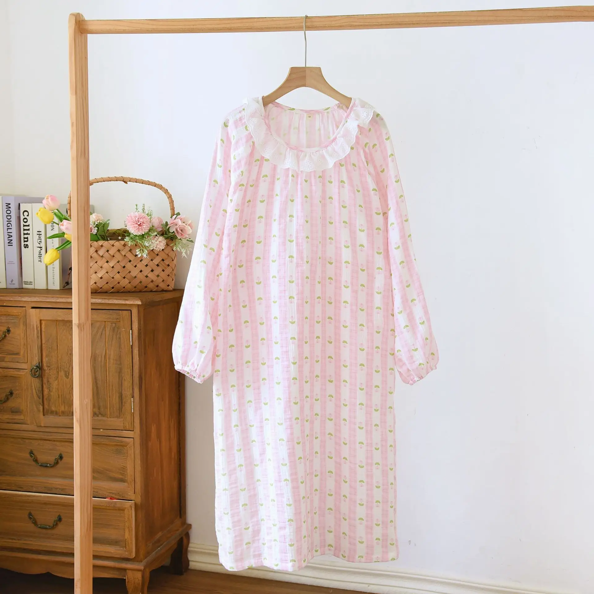 Long Length Cotton Long Sleeved Round Neck Lace Sweet Home Princess Style Women's Pajamas