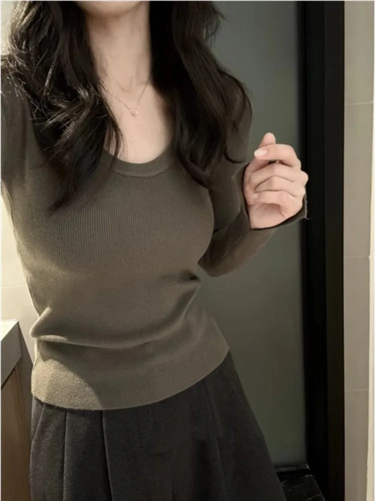 الكورية Sle U-Ne محبوك سليم صالح سترة المرأة الخريف الشتاء Faion جرس Sve قاعدة irt ملابس داخلية التخسيس