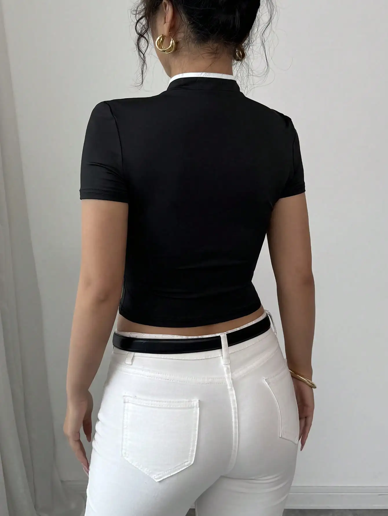 Nice Spring And Summer Temperament Black And White Contrasting Chinese Style Plate Button Chest Hollow Short-sleeved Women's T-s