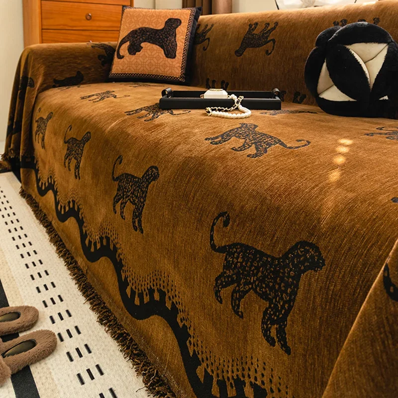 American Retro Sofa Towel for All Seasons Lion Printed Full Cover Blanket for Office Skin-Friendly Dirt Resistant Sofa Cover