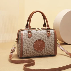 Vintage foreign letters printed women's handbag, the texture of every commuter shopping out single shoulder crossbody bag