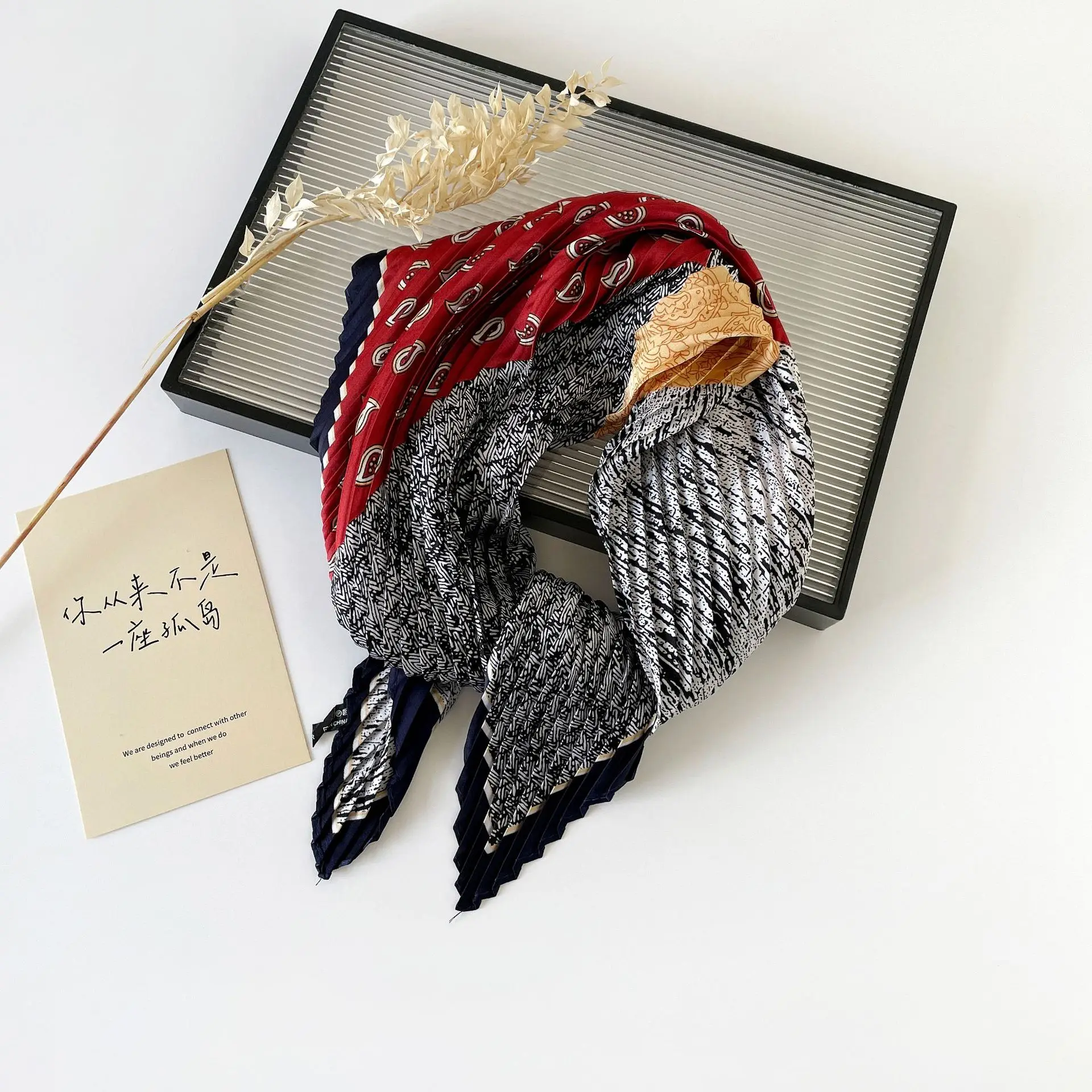 

Foreign trade pleated scarf 70cm silk scarf square scarf women's retro printed high-end scarf decoration scarf silk scarf bindin
