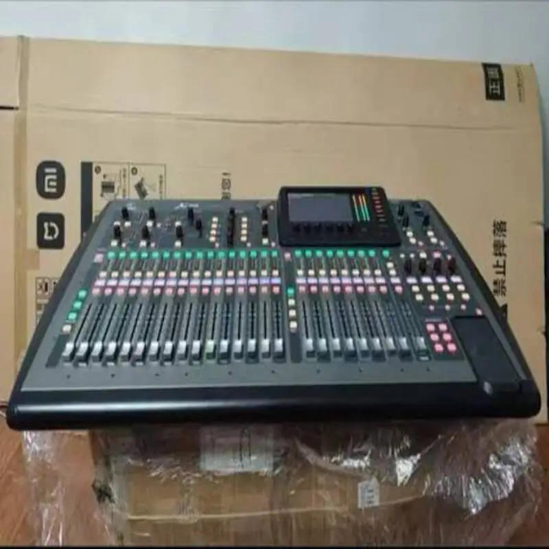 Behringer X32 Compact Professional Digital Mixer with Flight Case