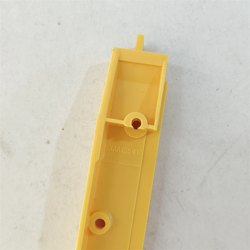 Demarcação plástica 1200R amarelo da escada rolante, XAA455M1