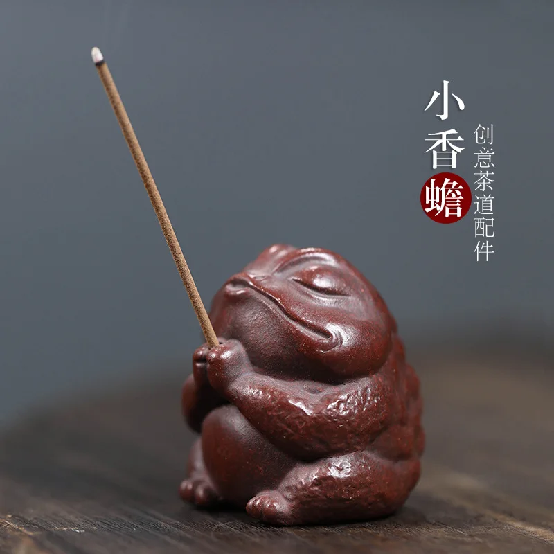 

Purple clay tea pet incense stick to attract wealth, mini golden toad Zen-like decorative piece, PI Xiu tea set accessory
