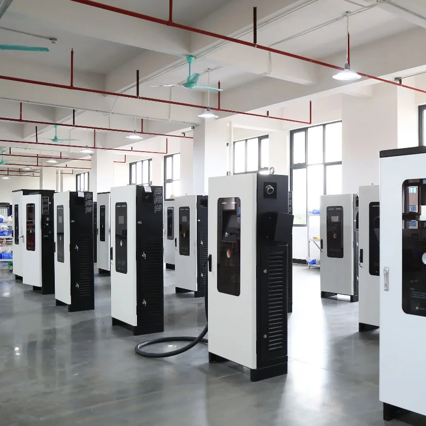 New Energy 180kw DC Fast Charger Station 95% High Efficiency CCS 1 Connector Floor Stand EV Charger Charging Station for EV
