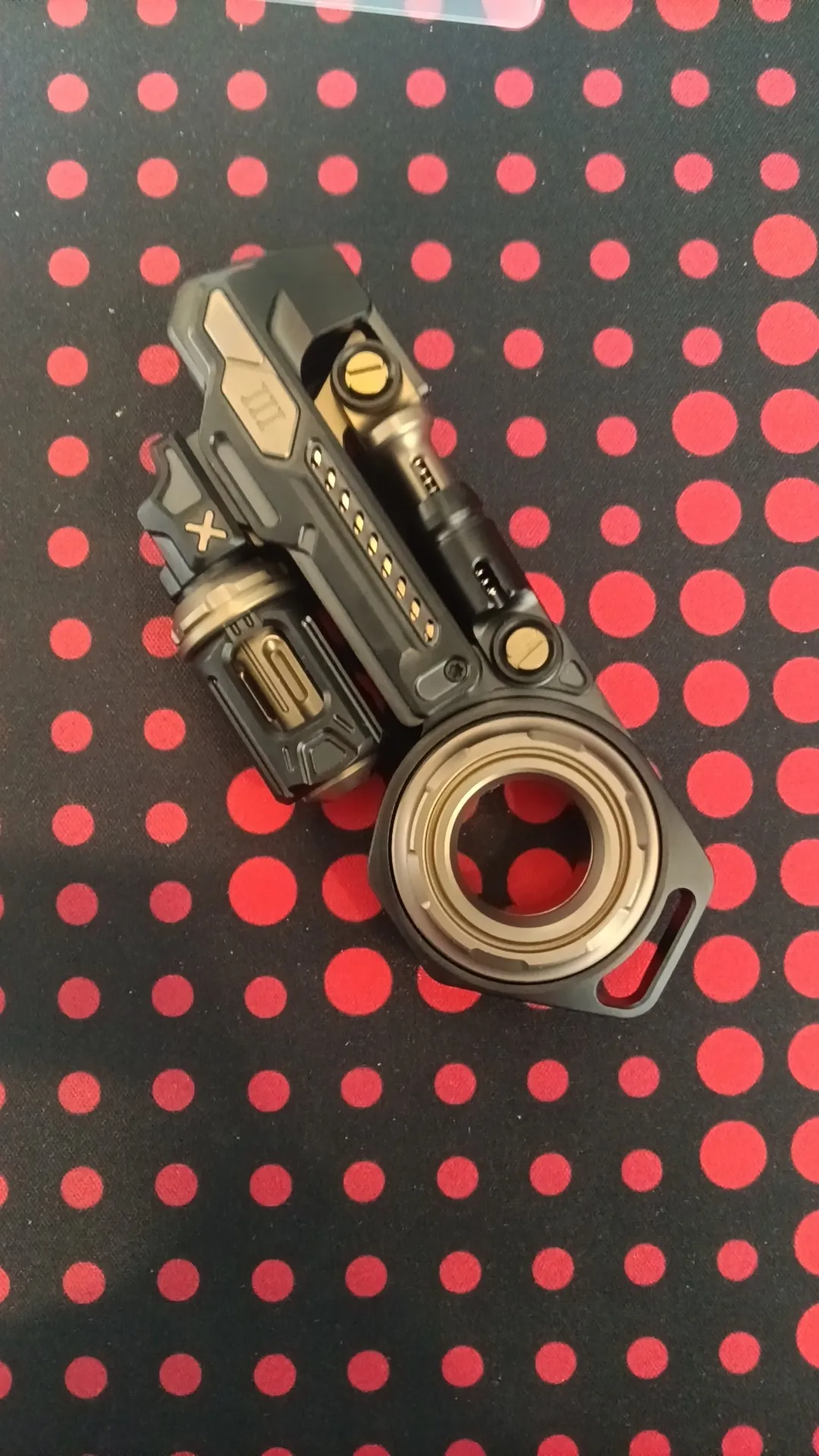 Used EDC 01EDC Spacetime Rider 3.0 Titanium Black Gold EDC Decompression Toy