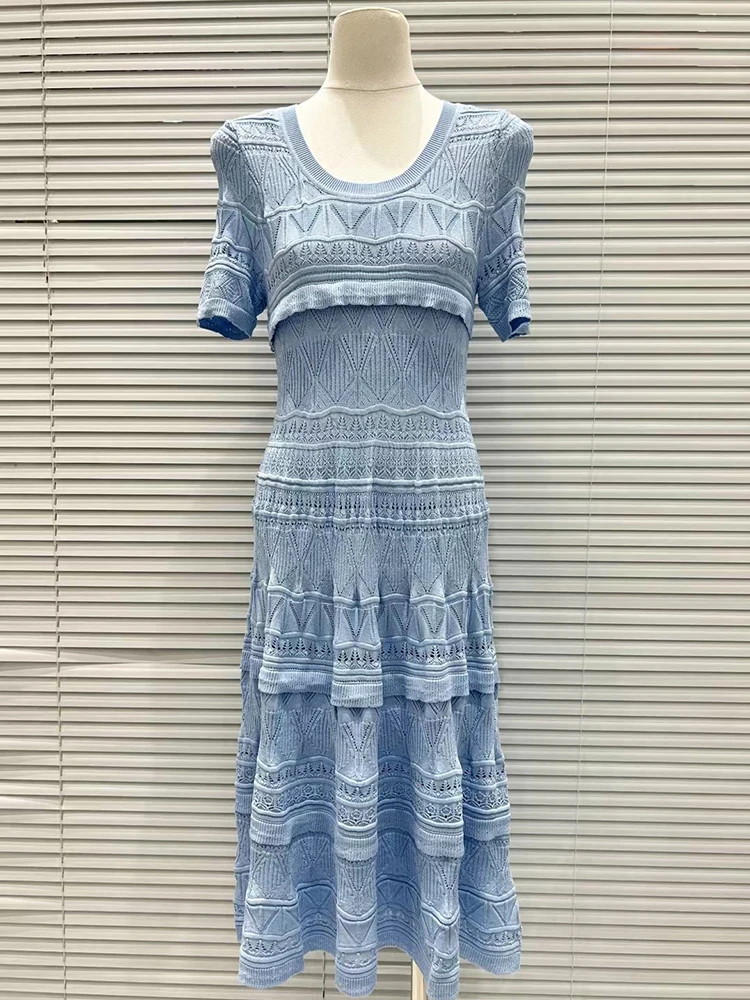 2025年夏新作のラウンドネックジャカードカットアウト伸縮性スリムニットワンピースとホルターネックワンピースのツーピースセット
