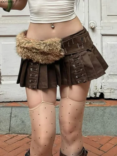 Falda plisada marrón estilo Wasteland de los años 2000, con cinturón peludo, minifalda holgada Retro Y2k de cintura baja, estilo Punk de tendencia urbana para mujer
