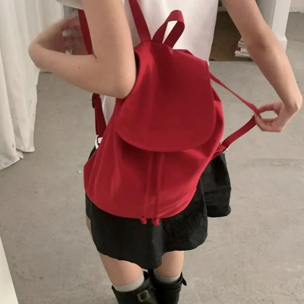 حقائب ظهر عصرية بسيطة من النايلون ذات سعة كبيرة حقائب كتف من النايلون الجامعي بلون سادة وخفيفة الوزن حقيبة مدرسية للطلاب بساطتها