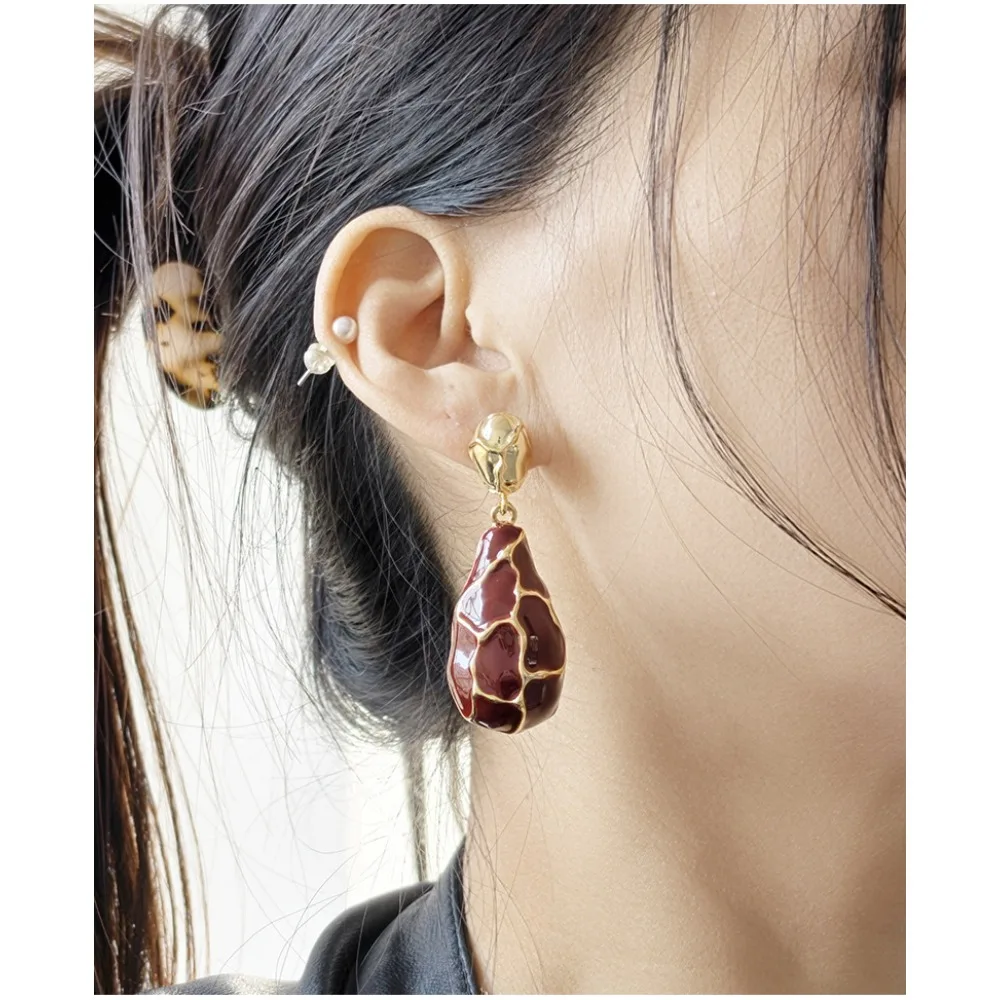 

Medieval Style Striped Drip Glaze French Fashion Turtle Crack Puzzle Earrings for Women Retro Water Pattern Accessories Earrings