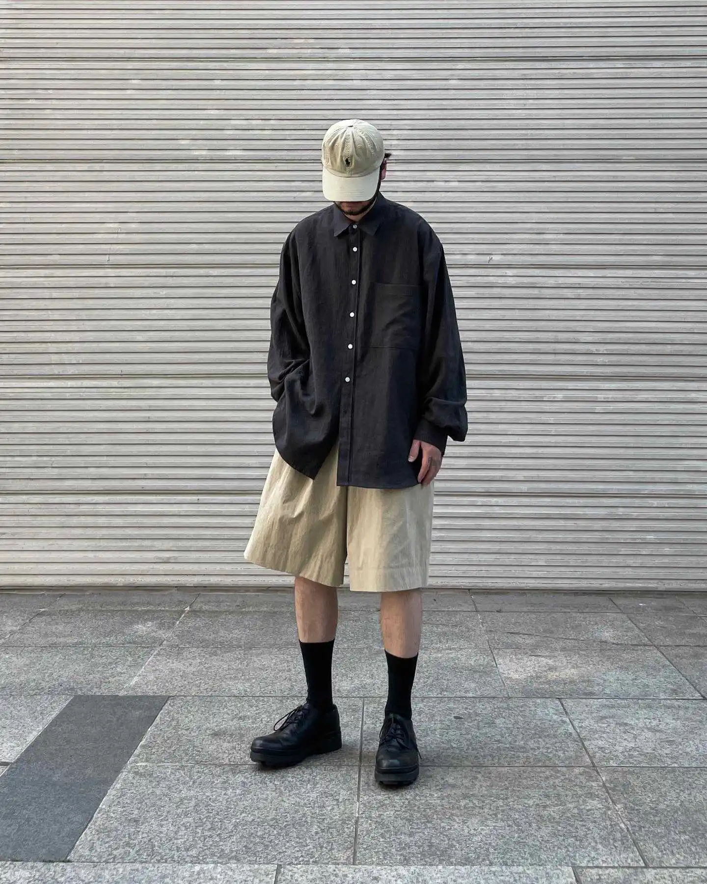 

Loose Fit Long Sleeve Men's Shirt Lightweight Draped Style Summer Thin Black Casual Japanese Retro Collar Sharp Autumn Shirt