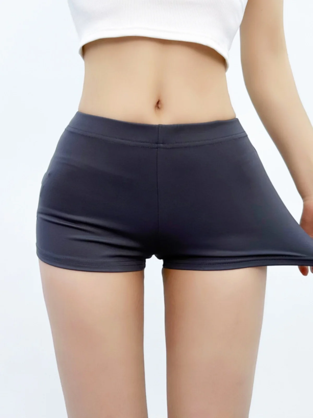 American Style Retro Spicy Girl Elastic Low Waist Yoga Fitness Shorts Women's Stretch Slim Wrap Hip Solid Ultra Shorts 6M9W