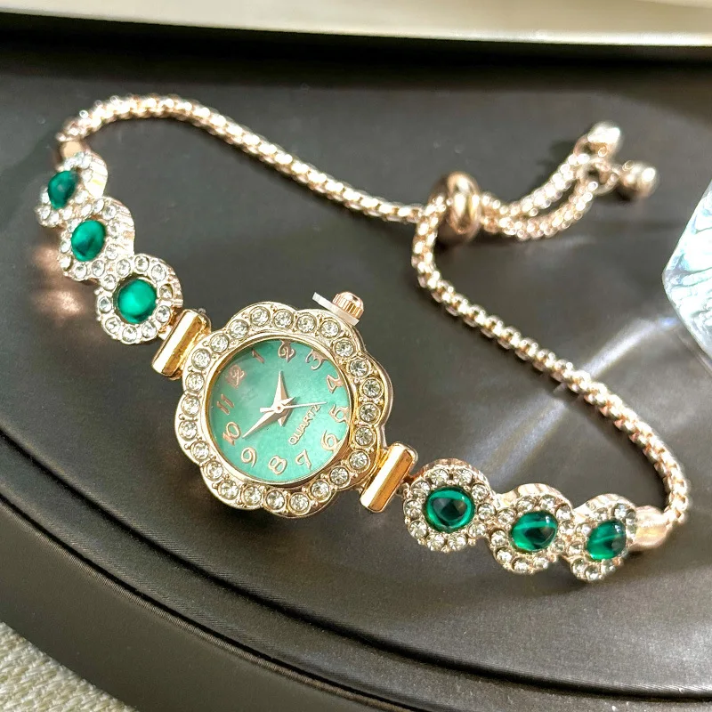 

New Full Diamond Flower Chalcedony Diamond Women's Watch Temperament Fashionable Women's Student Pull-out Bracelet Watch