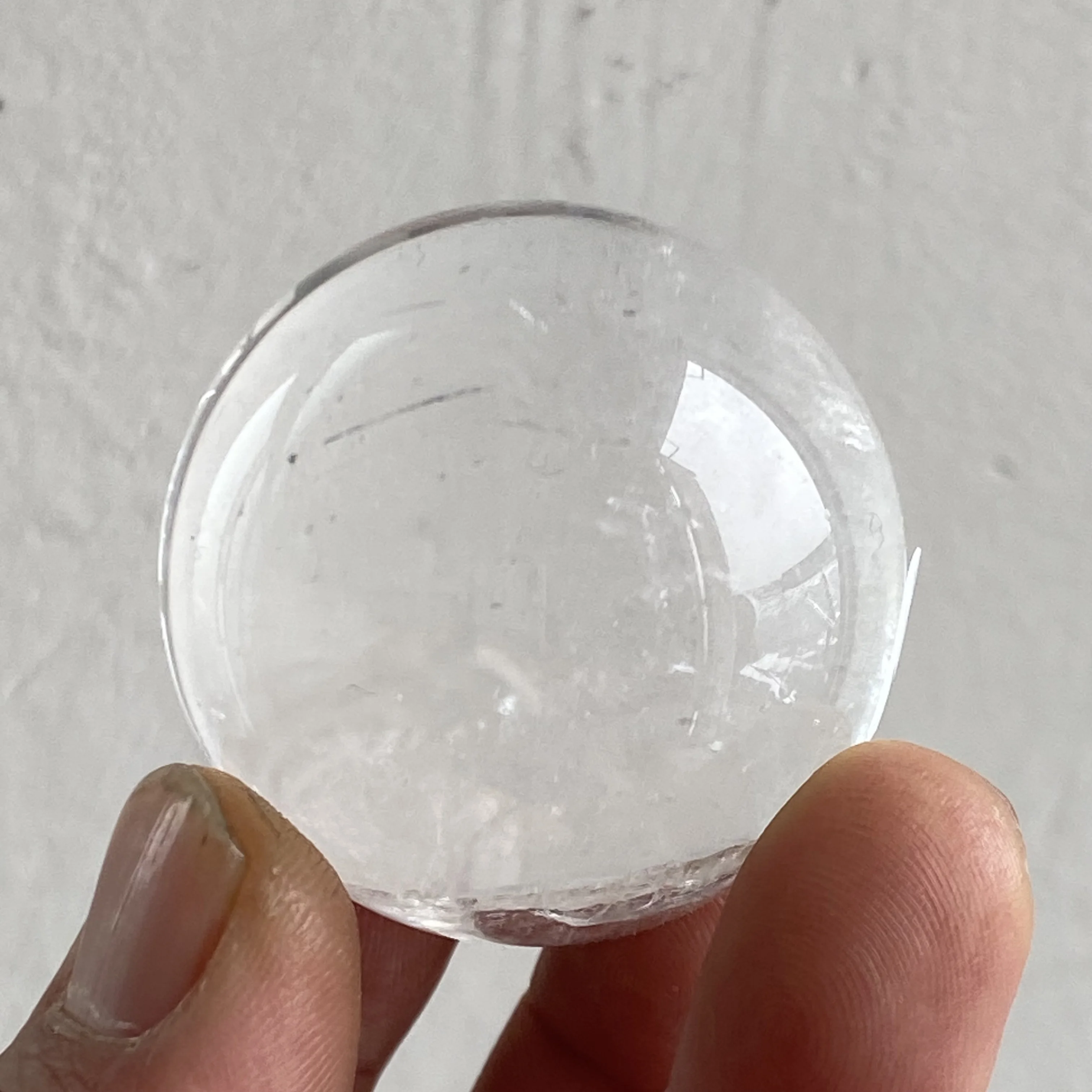 

Natural Polished High Quality White Crystal Ball Reiki Healing Mineral Energy Specimen Sphere for Wealth Feng Shui Home Decor