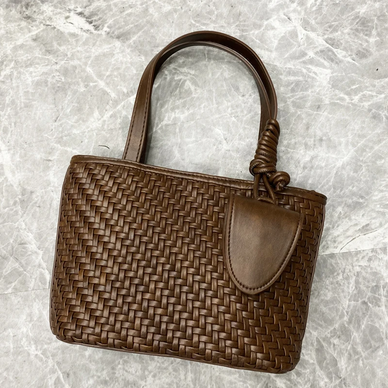 

Сумки ручной работы для женщин. Роскошные дизайнерские сумки и кошельки. Новинка 2023 года из искусственной кожи с зажимом для очков. Верхняя ручка через плечо.