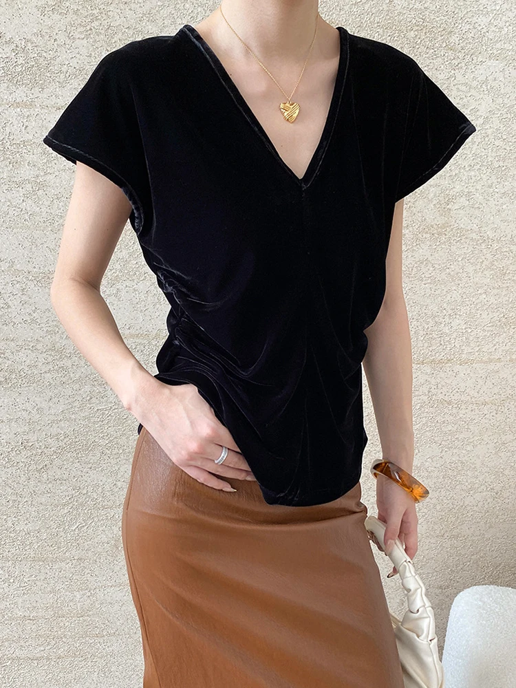 [EAM] Women Black Velvet Brief Elegant Pleated Waist T-shirt New V-Neck Short Sleeve Fashion Tide Spring Summer 2024 1DH7127