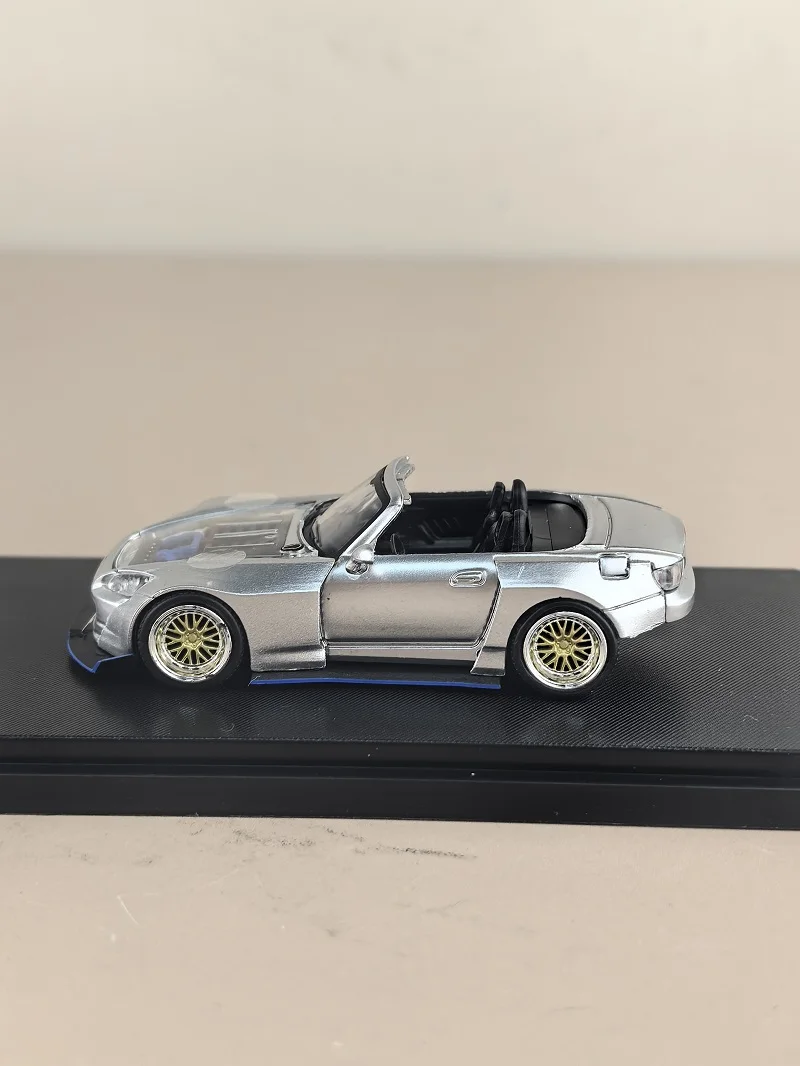 Spot RM Rhino 1:64 Honda Honda S2000 Modifiziertes Wide Body Cabrio, Legierungsautomodell