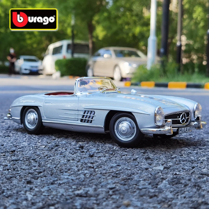 Bburago 1:18 1954 Mercedes-Benz 300SL Alloy Sports Car Model Diecasts Metal Toy Classic Old Car Model Collection Childrens Gifts