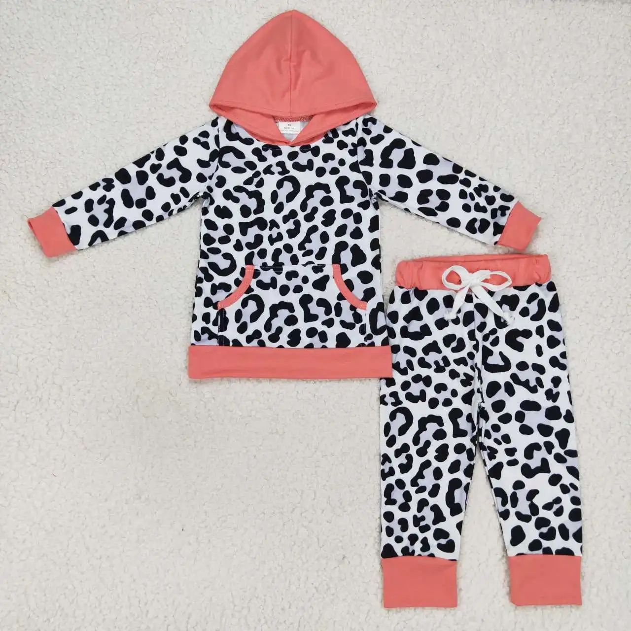 

New wholesale Girls Summer Hooded Short-Sleeved Trousers Children's Clothing With Pocket Elements In Bright Colors